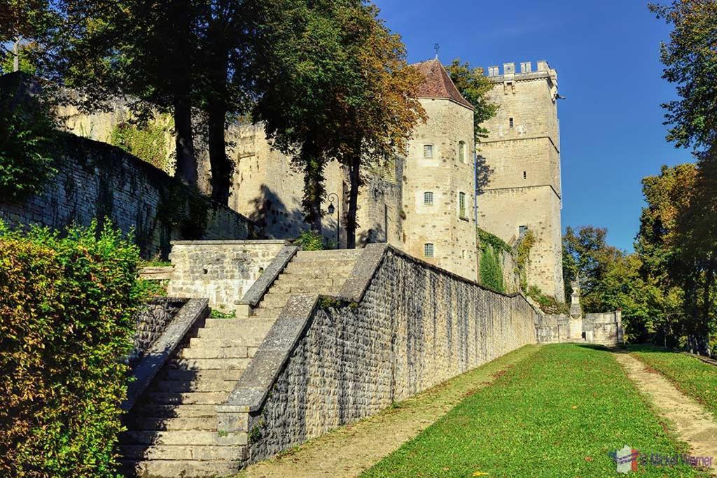 Au 10 Le Long Du Canal Fain-Les-Montbard Eksteriør billede